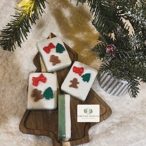 Santa’s Milk and cookies ♥️ soap bar sold individually 5oz each